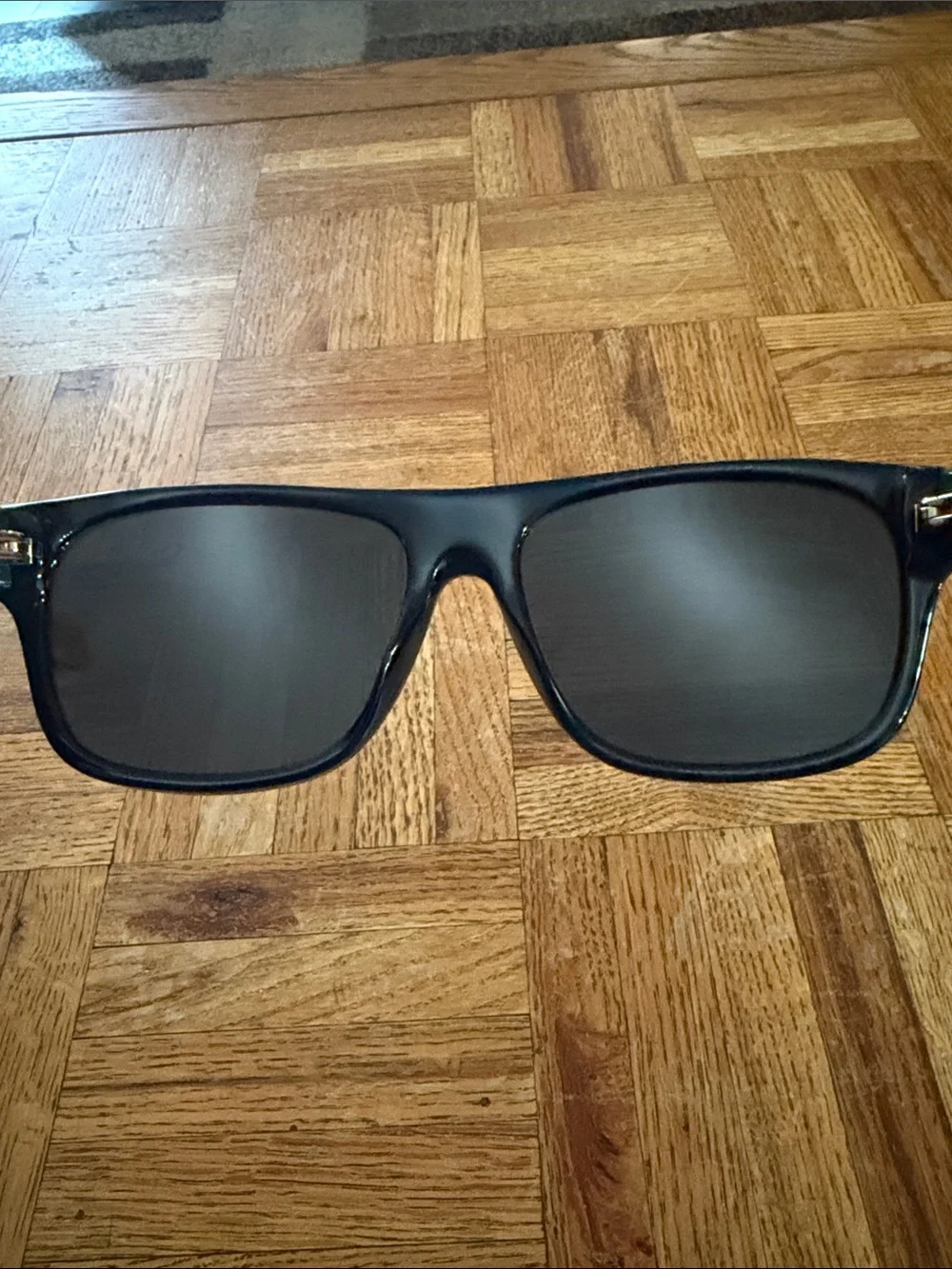 Gucci Black Sunglasses with Dark Lenses